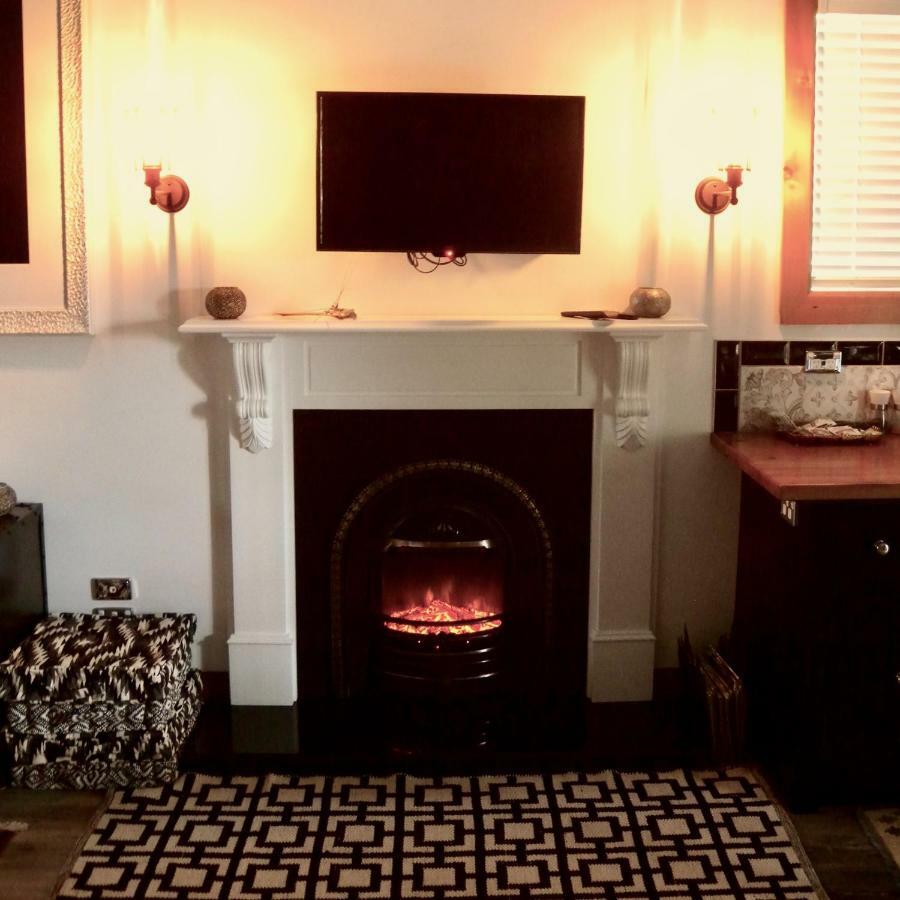 Marriners Luxury Guesthouse Rawene Eksteriør billede